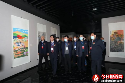 “鳳林杯”第六屆山東省農(nóng)民書畫藝術展在威海舉辦(1)1278.png